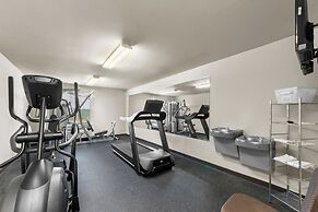 Risewell Kitchen Suites Pleasanton