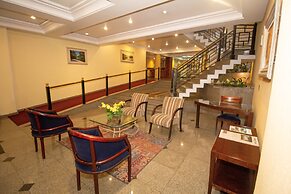 Trevi Hotel & Business