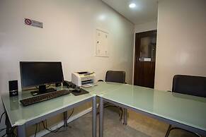 Trevi Hotel & Business