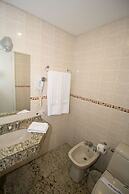 Trevi Hotel & Business