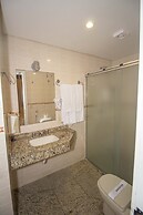 Trevi Hotel & Business