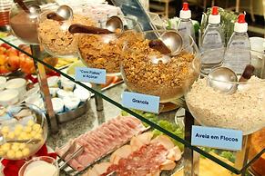 Trevi Hotel & Business