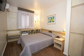 Trevi Hotel & Business