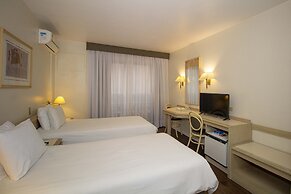 Trevi Hotel & Business