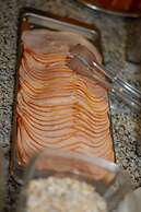 Trevi Hotel & Business