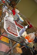 Trevi Hotel & Business