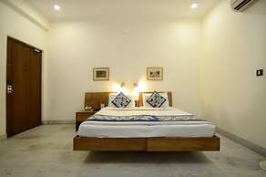 Hotel Yulia - Le Amour Inn