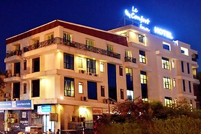 Hotel Yulia - Le Amour Inn