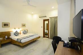 Hotel Yulia - Le Amour Inn