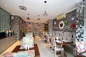 Hotel Yulia - Le Amour Inn