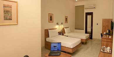 Hotel Yulia - Le Amour Inn