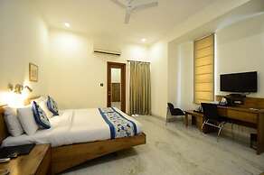 Hotel Yulia - Le Amour Inn