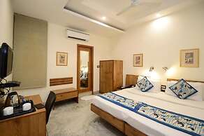 Hotel Yulia - Le Amour Inn