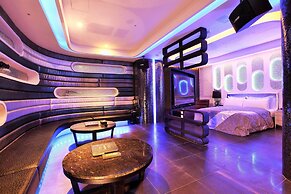 Icloud Luxury Resort & Hotel