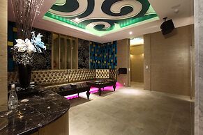 Icloud Luxury Resort & Hotel