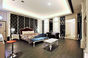 Icloud Luxury Resort & Hotel