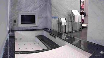 Icloud Luxury Resort & Hotel