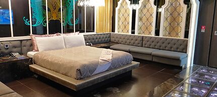 Icloud Luxury Resort & Hotel