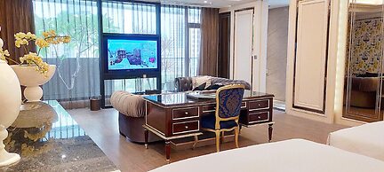 Icloud Luxury Resort & Hotel