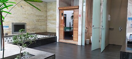 Icloud Luxury Resort & Hotel