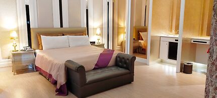 Icloud Luxury Resort & Hotel