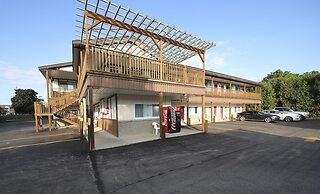 Cedar Lodge Motel