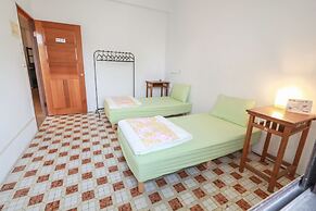 T-Life Hostel