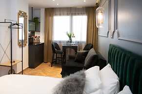 21st Floor 360 Suitop Hotel