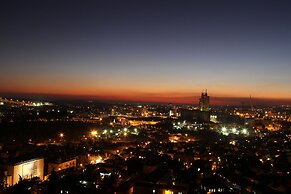 21st Floor 360 Suitop Hotel