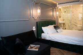 21st Floor 360 Suitop Hotel