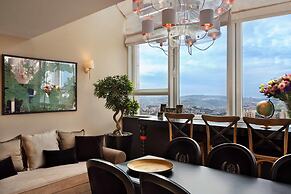 21st Floor 360 Suitop Hotel