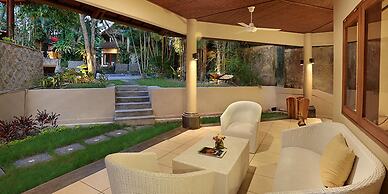 Gajah Biru Bungalows