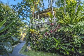 Gajah Biru Bungalows