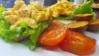 Gajah Biru Bungalows