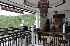 Coron Bancuang Mansion