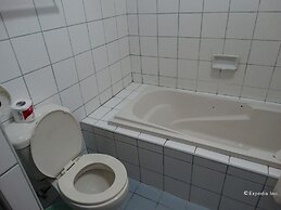 Alona Tropical Beach Resort