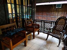 Alona Tropical Beach Resort