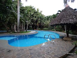 Alona Tropical Beach Resort