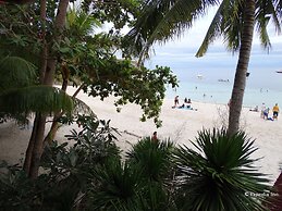 Alona Tropical Beach Resort