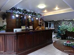 Alona Tropical Beach Resort