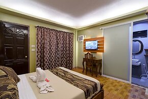 Alona Tropical Beach Resort