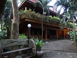 Alona Tropical Beach Resort