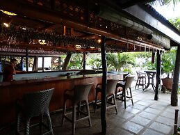 Alona Tropical Beach Resort