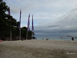 Alona Tropical Beach Resort