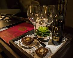 Universal Boutique Hotel