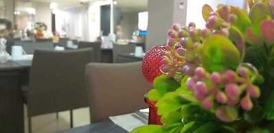 Universal Boutique Hotel