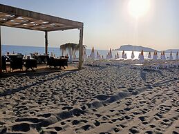 Bora Bora Butik Hotel