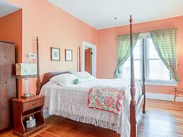 The Belmont Inn by OYO