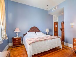 The Belmont Inn by OYO