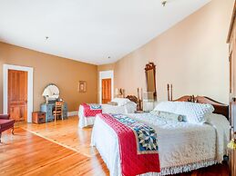 The Belmont Inn by OYO